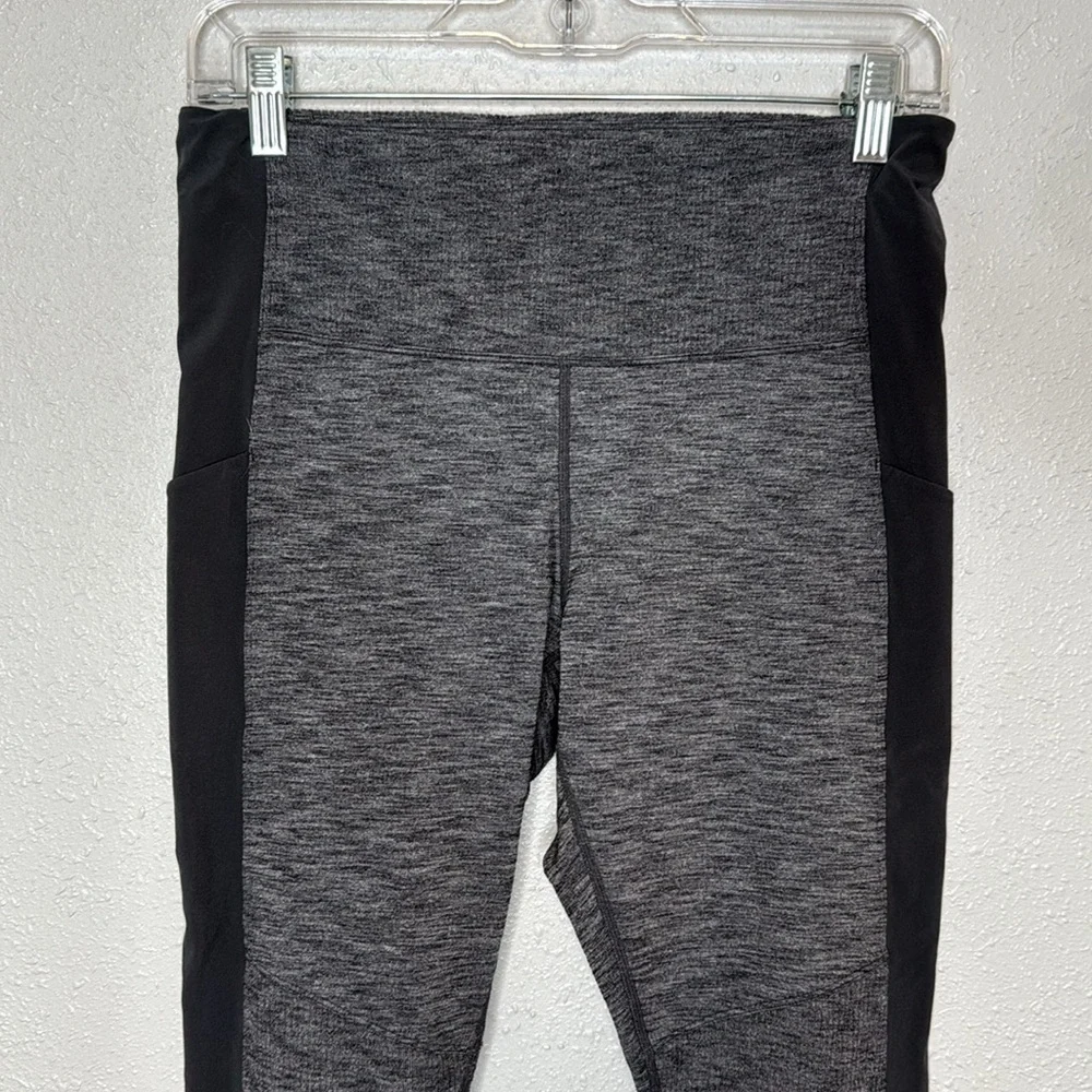 Athleta Women's Gray Excursion Hybrid Leggings Size Medium - Picture 4 of 6